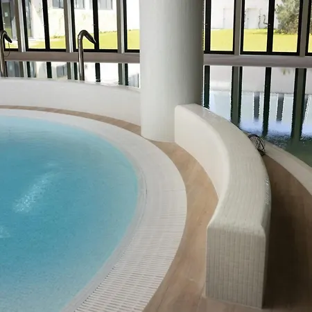 Stunning Seaview Retreat For 4 In *