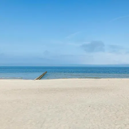 Stunning Seaview Retreat For 4 In